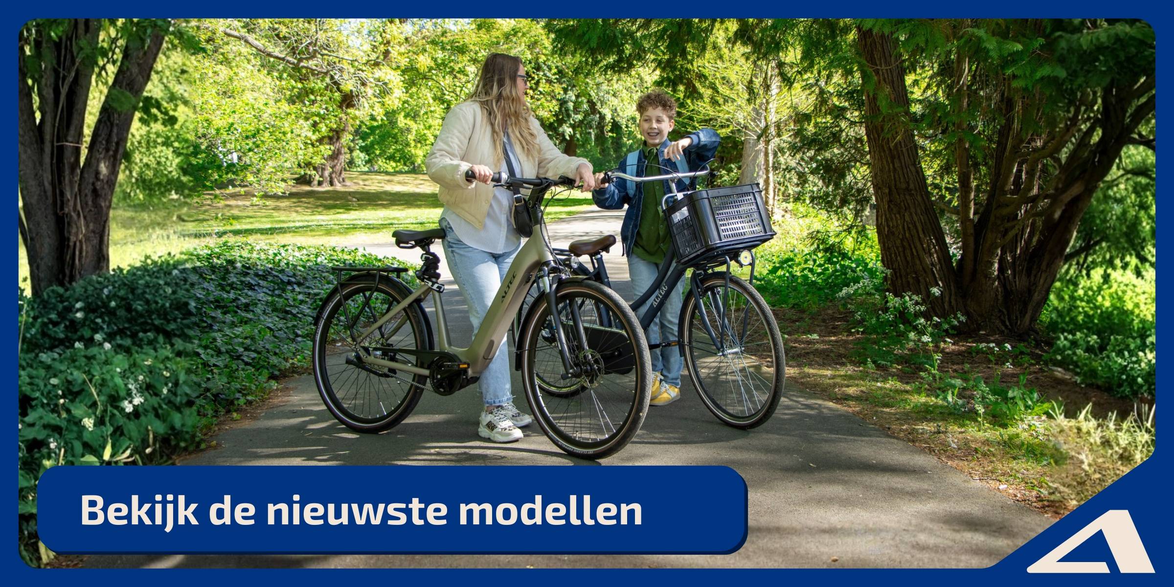 Een volwassen fiets en een kinderfiets van Dutchfietsen